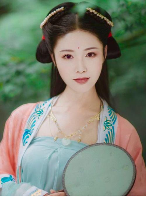 小13萝裸乳🔞无遮自